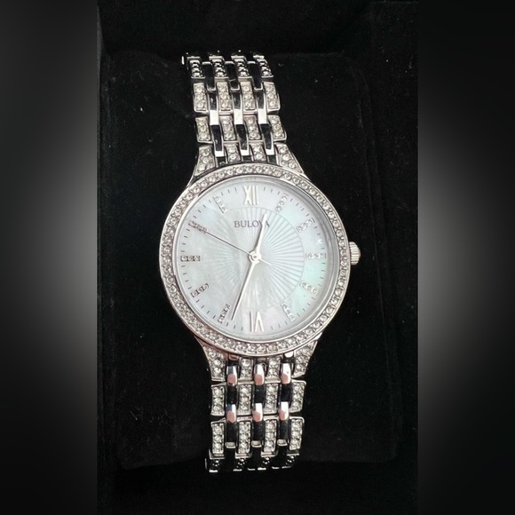 Bulova Swarovski Crystal Ladies Watch Mother of Pearl Face Gorgeous New w/o Tags